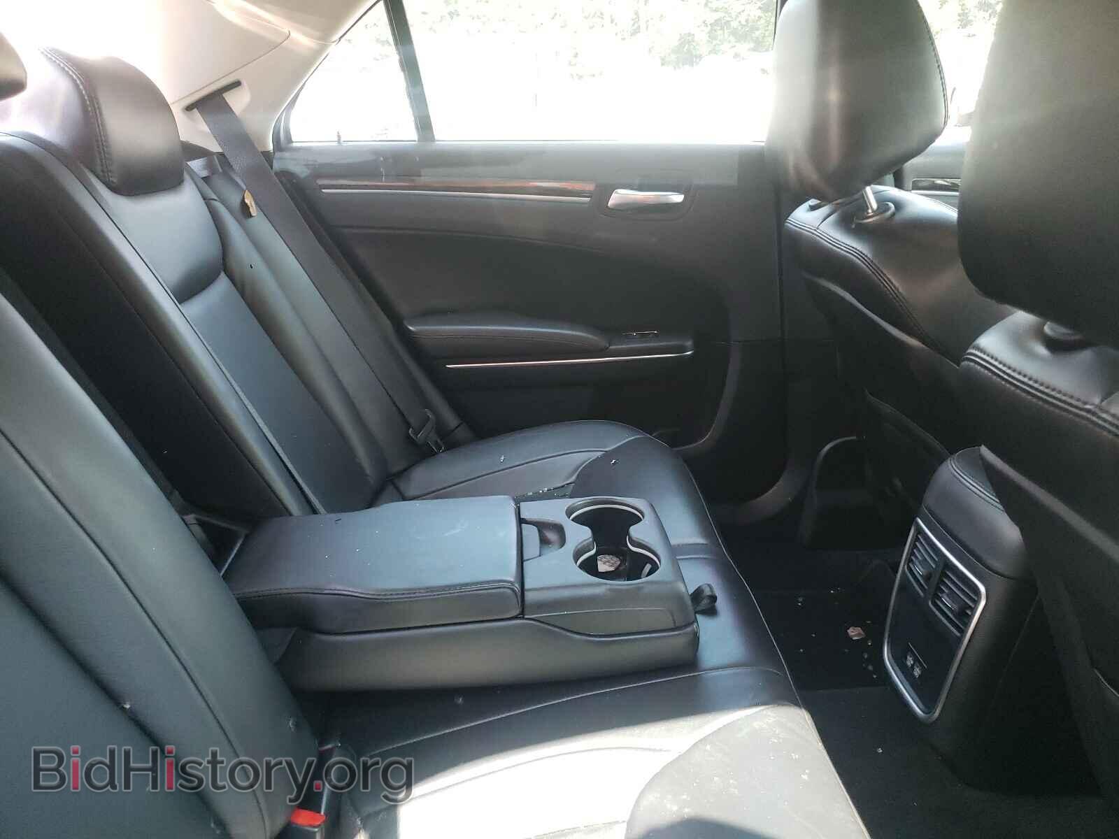 2017 CHRYSLER 300 - VIN: 2C3CCAAGXHH662265 - Фото 6