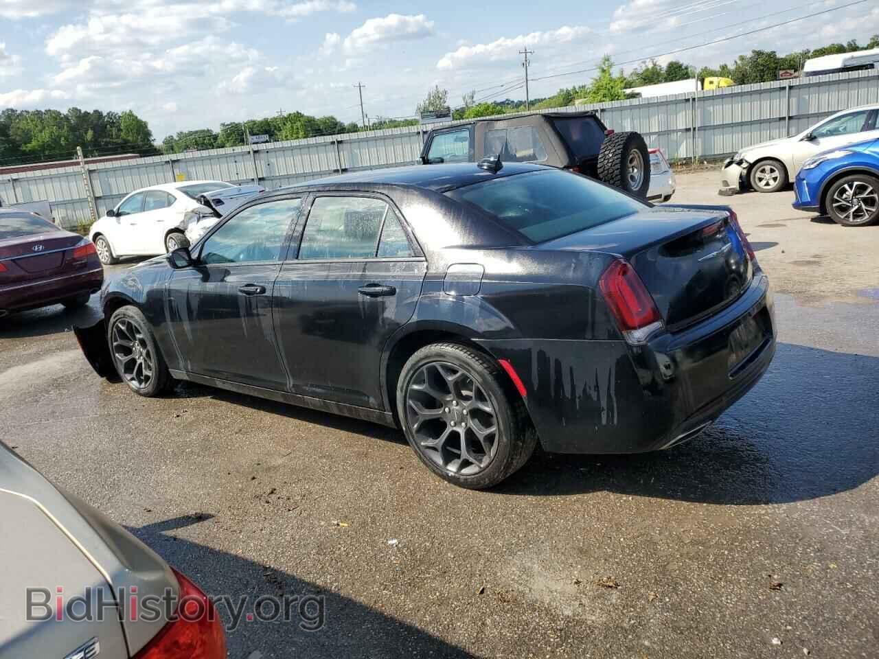 2019 CHRYSLER 300 - VIN: 2C3CCAAGXKH609959 - Фото 2