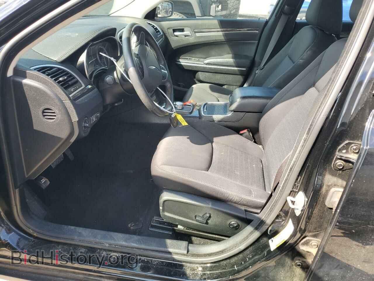 2019 CHRYSLER 300 - VIN: 2C3CCAAGXKH609959 - Фото 7