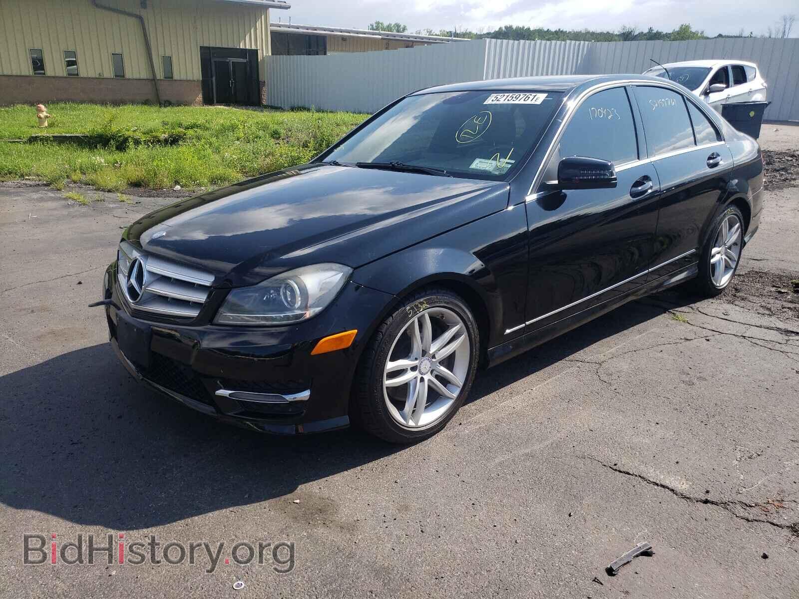 2013 MERCEDES-BENZ C-CLASS - VIN: WDDGF8AB7DA817208 - Фото 2