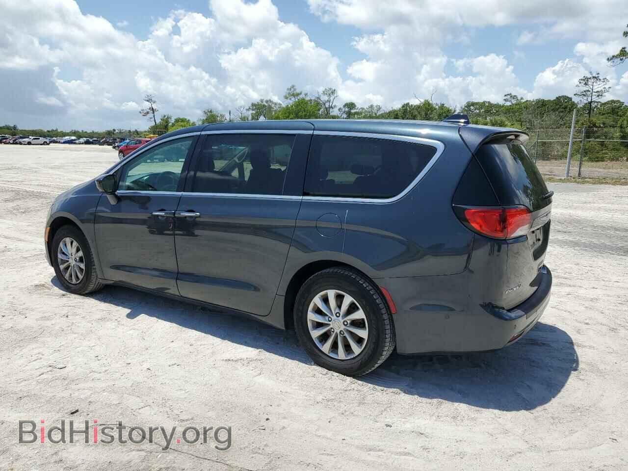 2019 CHRYSLER PACIFICA - VIN: 2C4RC1FG3KR738084 - Фото 2