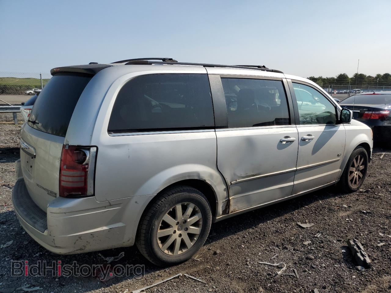 2009 CHRYSLER MINIVAN - VIN: 2A8HR54139R639784 - Фото 3