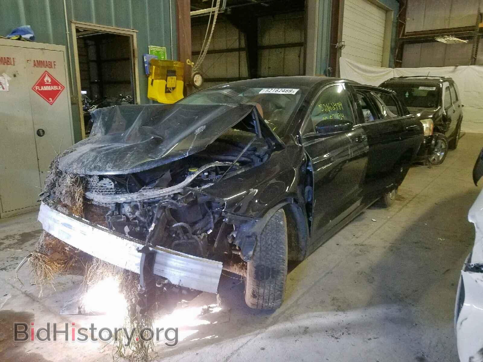 2015 CHRYSLER 200 - VIN: 1C3CCCAB5FN670942 - Photo 2