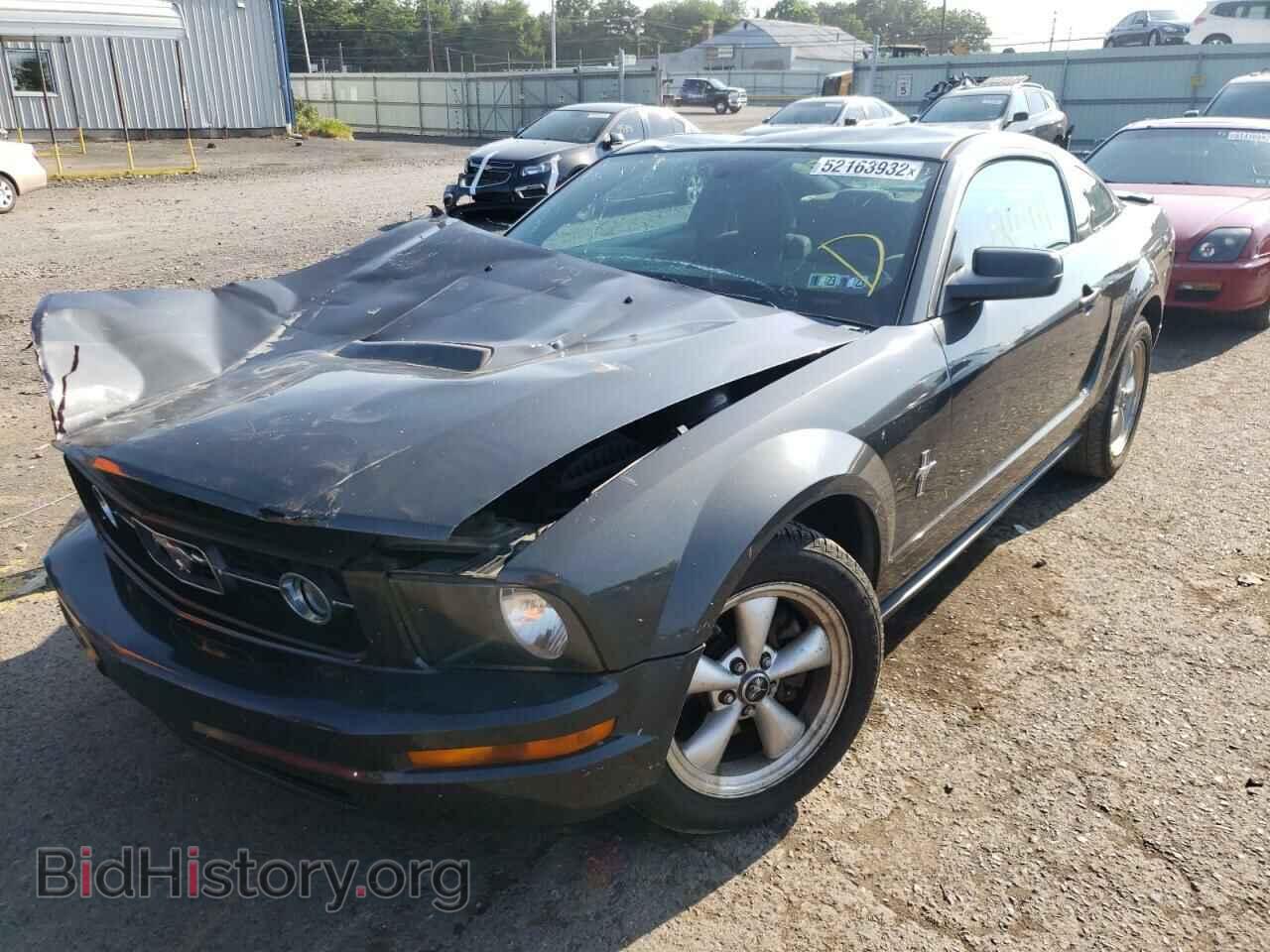 2007 FORD MUSTANG - VIN: 1ZVHT80N775370702 - Фото 2