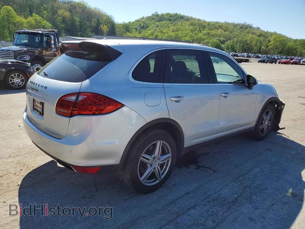 2011 PORSCHE CAYENNE - VIN: WP1AB2A25BLA45834 - Photo 3