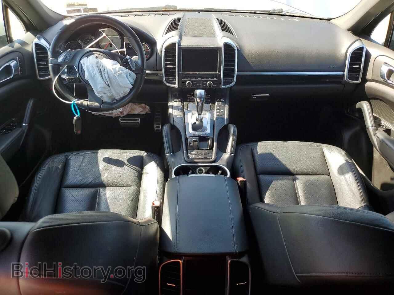 2011 PORSCHE CAYENNE - VIN: WP1AB2A25BLA45834 - Photo 8