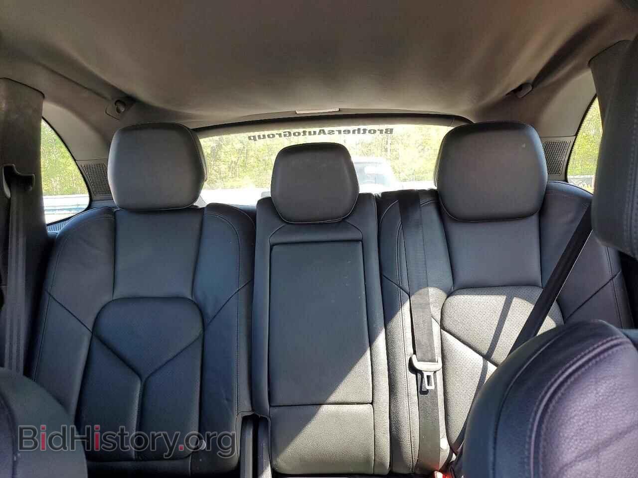 2011 PORSCHE CAYENNE - VIN: WP1AB2A25BLA45834 - Photo 10