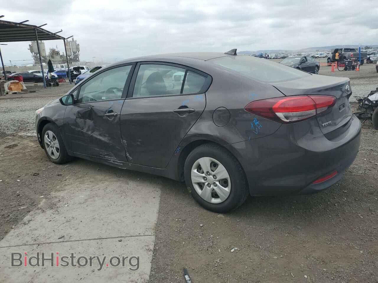 2018 KIA FORTE - VIN: 3KPFK4A76JE227306 - Фото 2