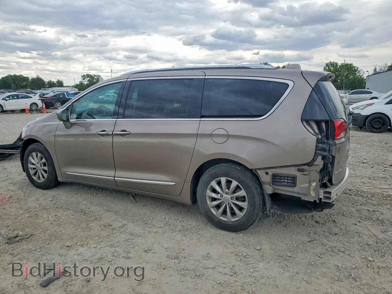 2018 CHRYSLER PACIFICA - VIN: 2C4RC1EG6JR194082 - Photo 2