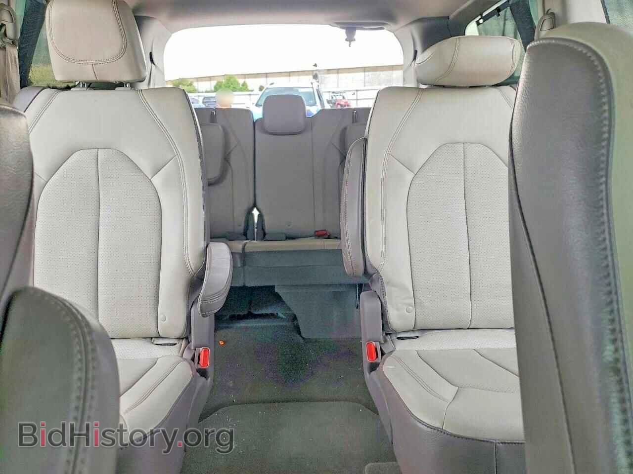2018 CHRYSLER PACIFICA - VIN: 2C4RC1EG6JR194082 - Photo 10