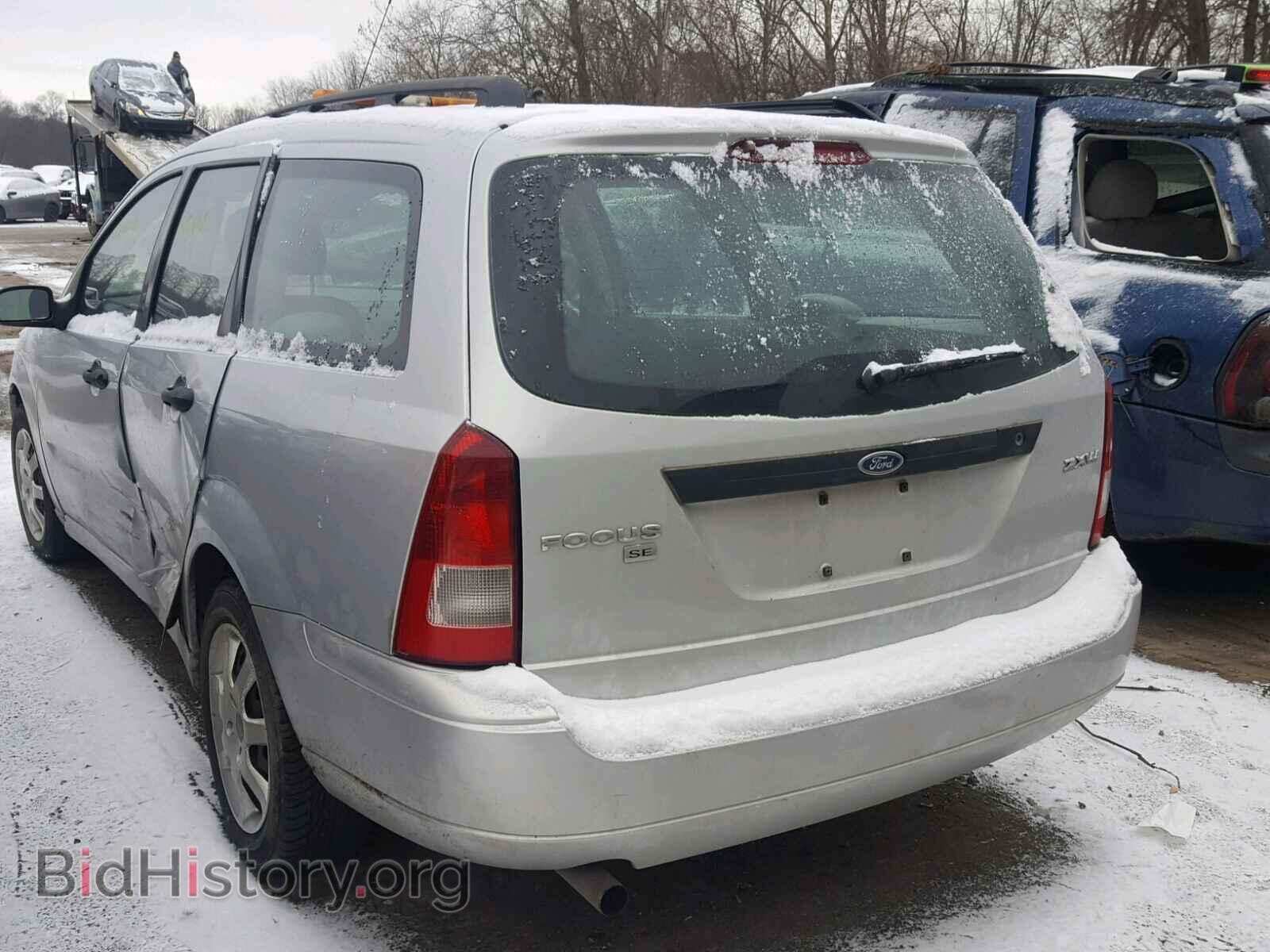 2005 FORD FOCUS - VIN: 1FAFP36N75W318749 - Фото 3