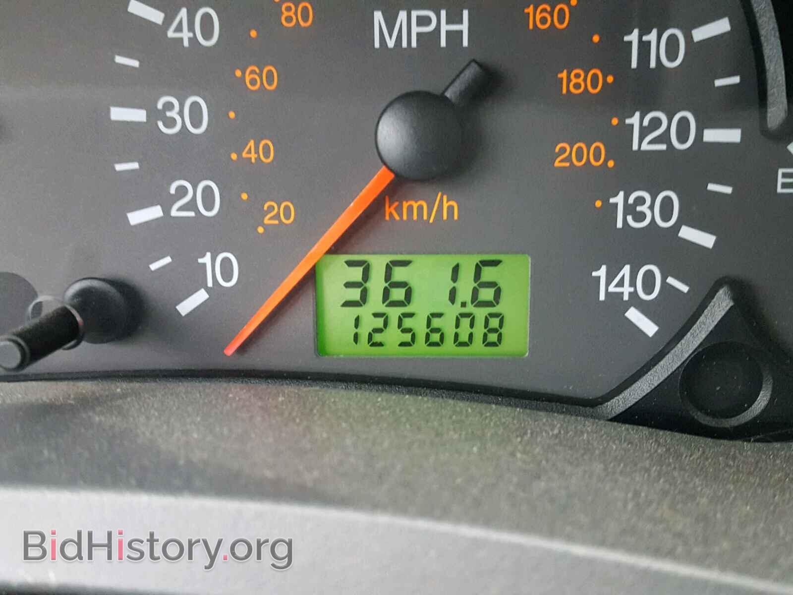 2005 FORD FOCUS - VIN: 1FAFP36N75W318749 - Фото 8
