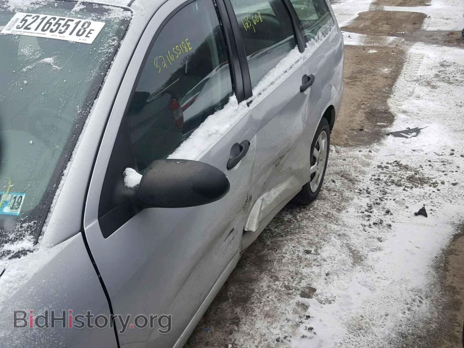 2005 FORD FOCUS - VIN: 1FAFP36N75W318749 - Фото 9