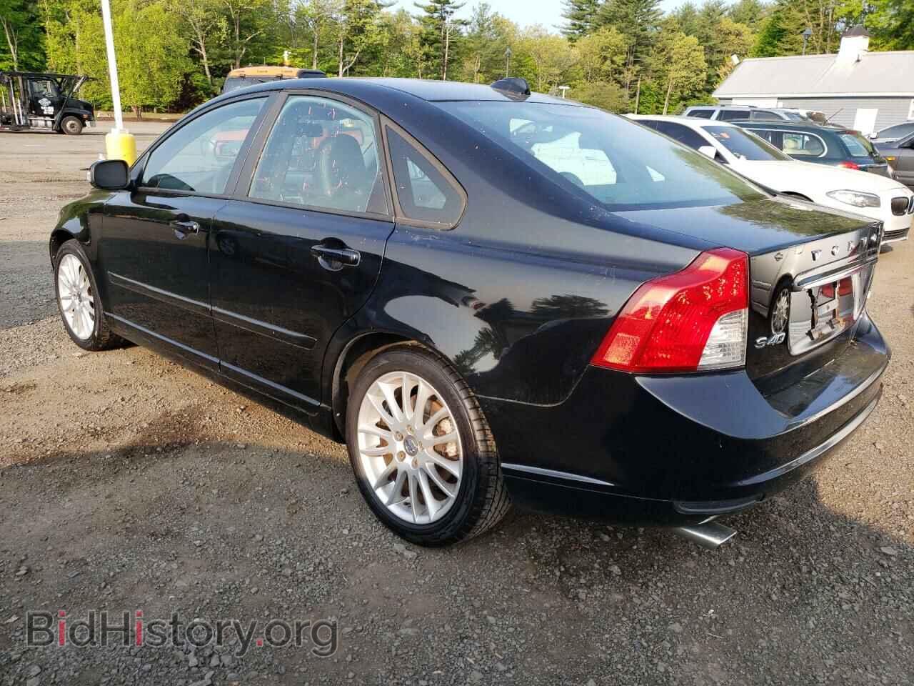 2011 VOLVO S40 - VIN: YV1672MS5B2549255 - Фото 2
