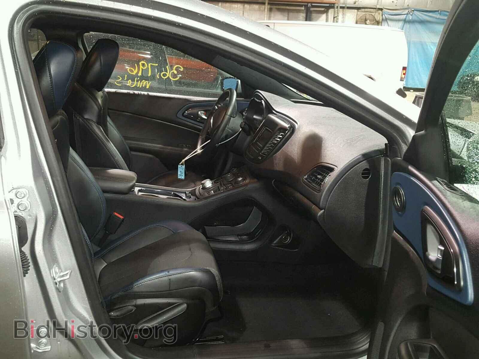 2016 CHRYSLER 200 - VIN: 1C3CCCBB1GN116300 - Фото 5