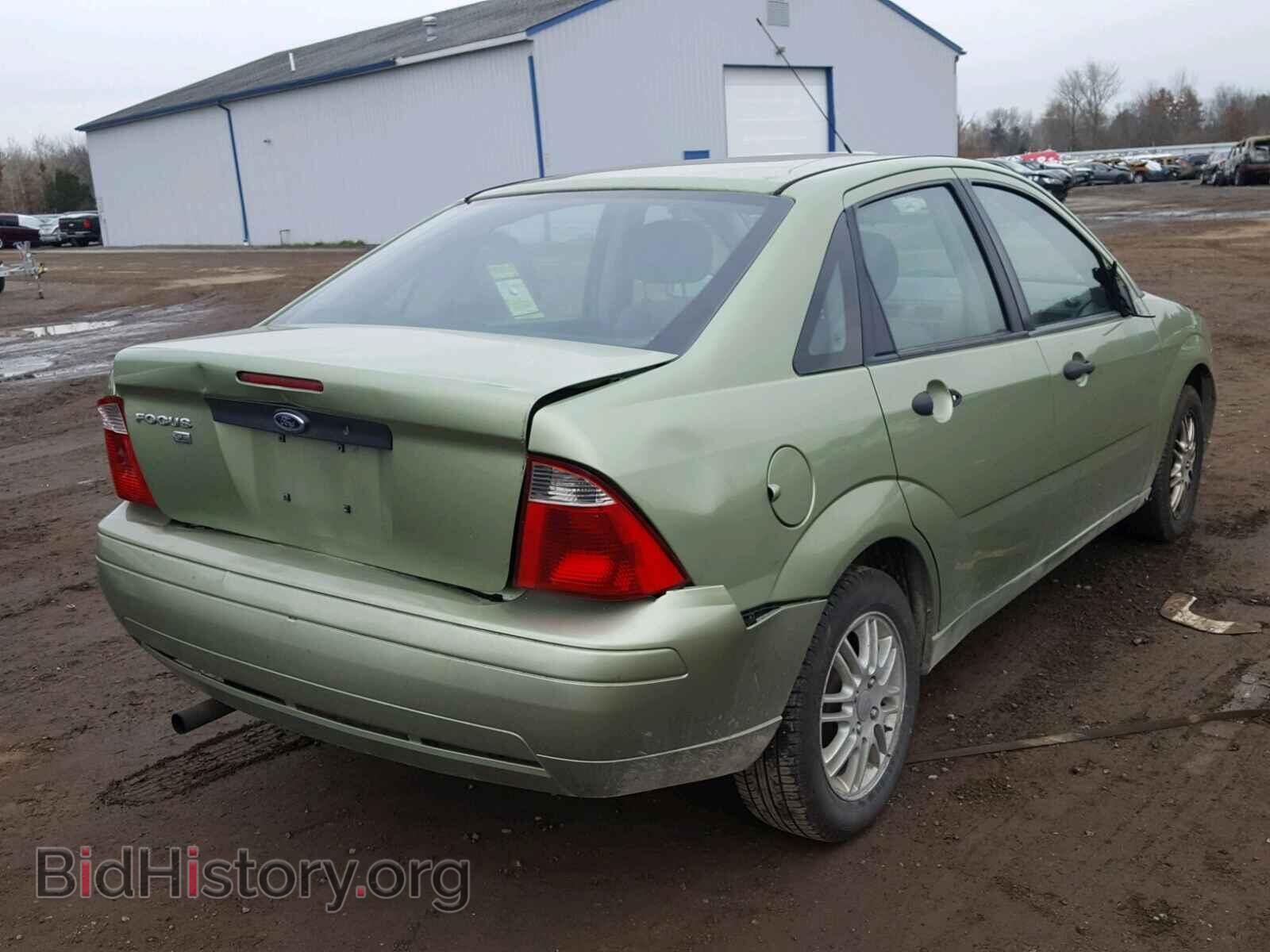 2007 FORD FOCUS - VIN: 1FAFP34N77W145434 - Photo 4