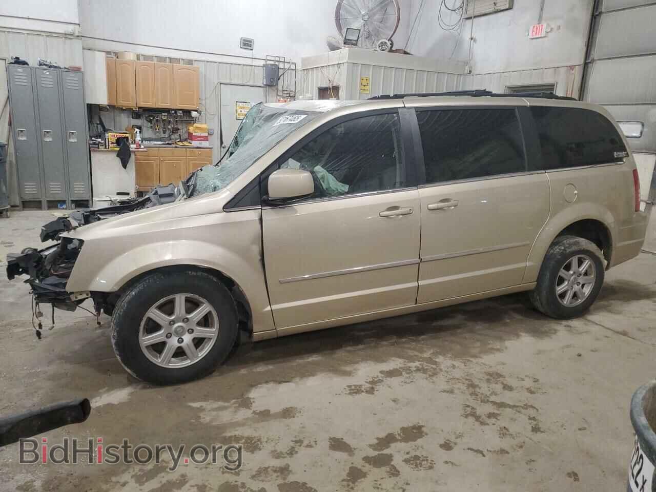 Photo 2A4RR8D13AR441895 - CHRYSLER MINIVAN 2010