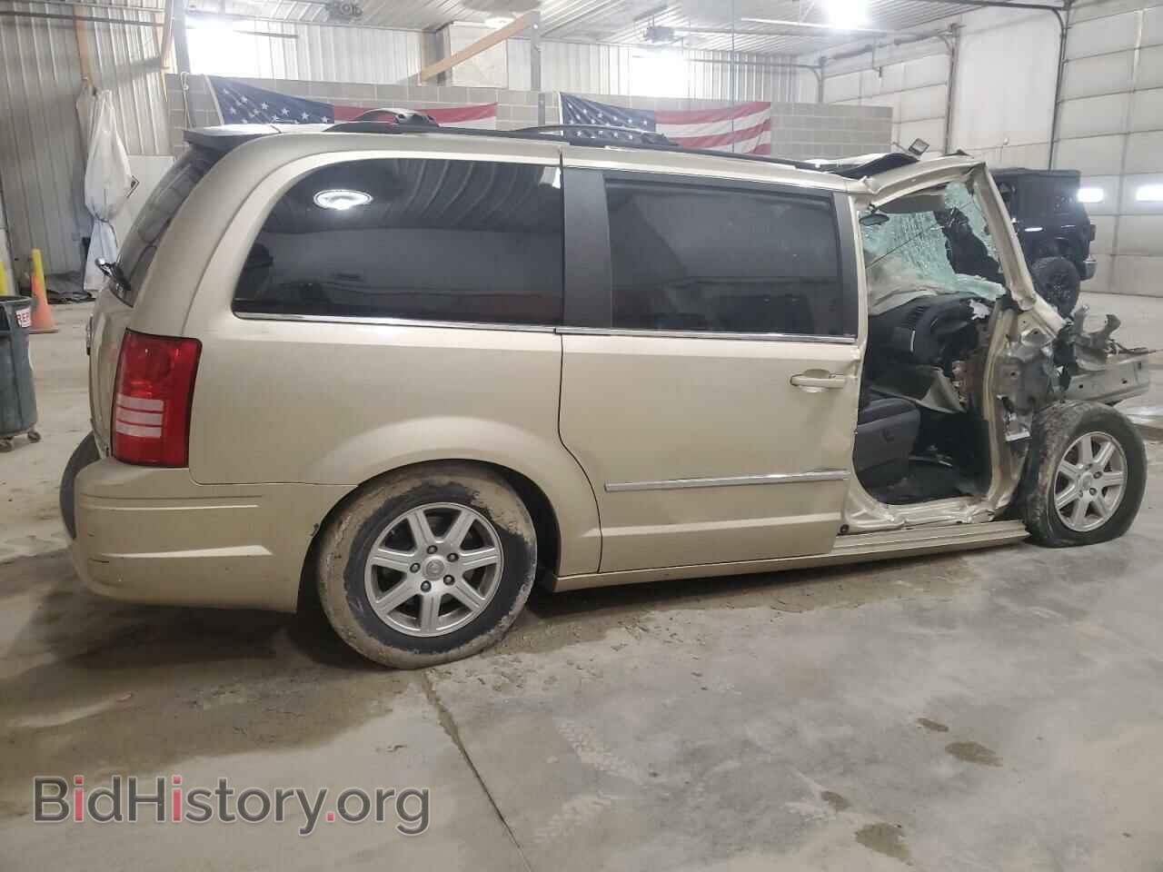 2010 CHRYSLER MINIVAN - VIN: 2A4RR8D13AR441895 - Photo 3