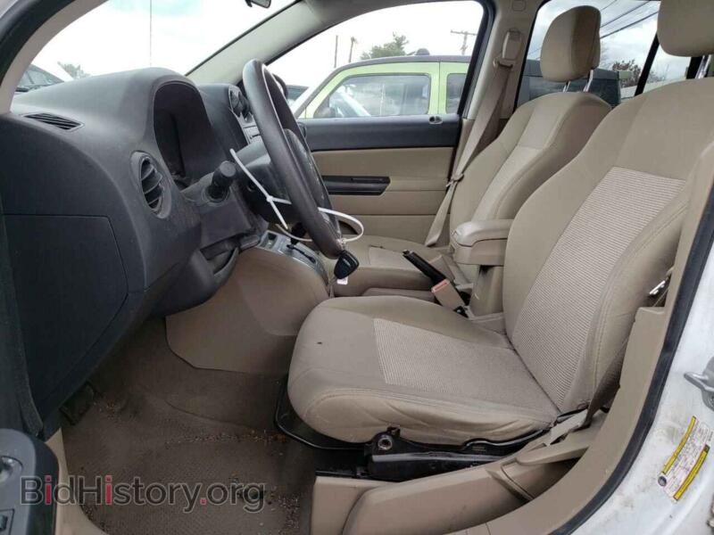2011 Jeep COMPASS (VIN 1J4NF1FB7BD154956) — photo 7 of 14
