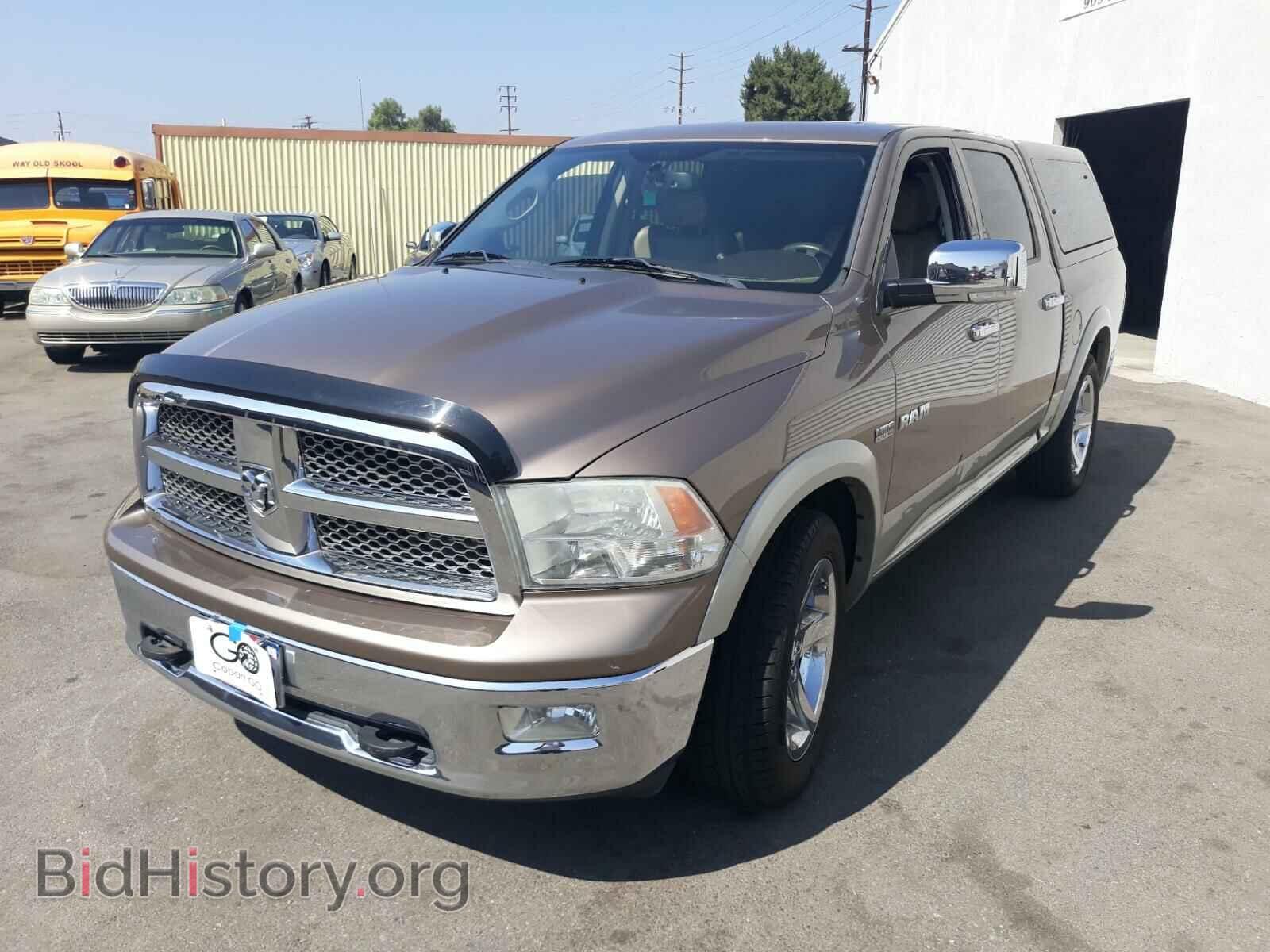 2009 DODGE RAM 1500 - VIN: 1D3HB13TX9S746022 - Фото 2
