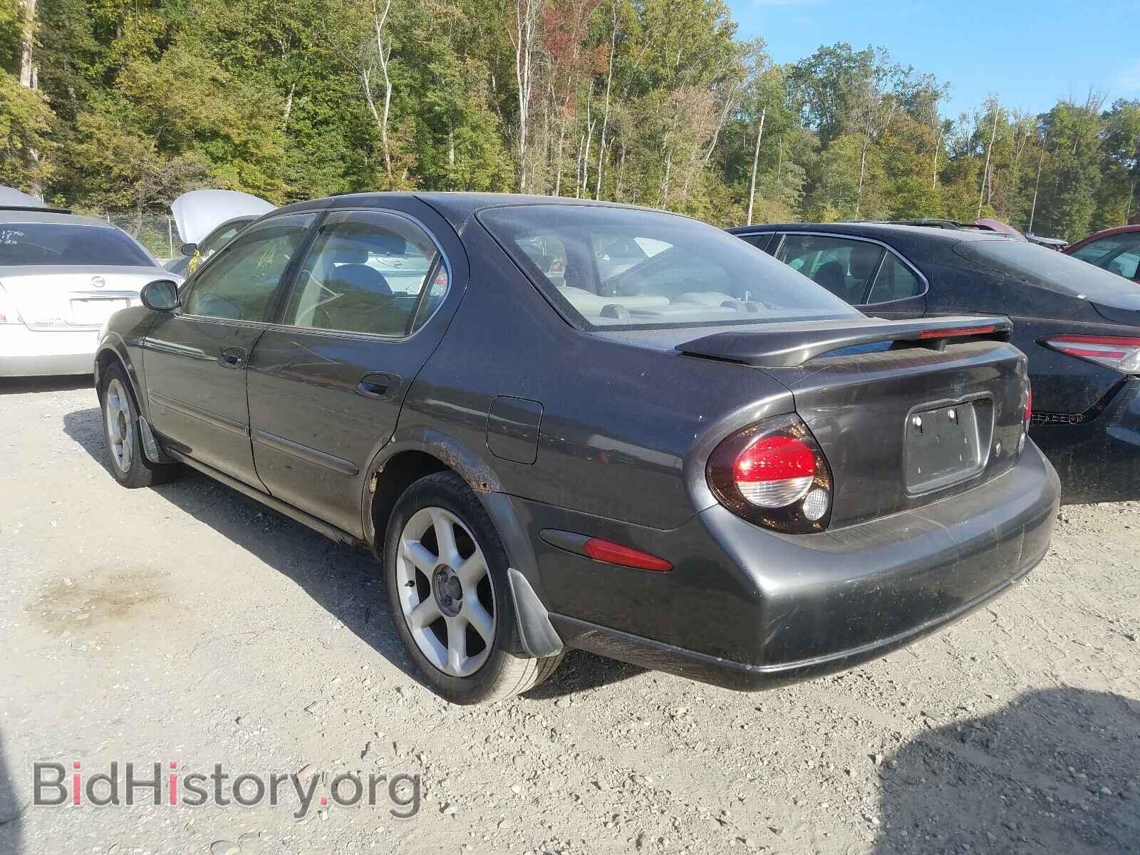 2000 NISSAN MAXIMA - VIN: JN1CA31A2YT028883 - Photo 3