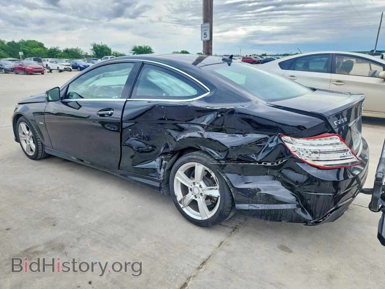 2012 MERCEDES-BENZ C-CLASS - VIN: WDDGJ4HBXCF875957 - Фото 2