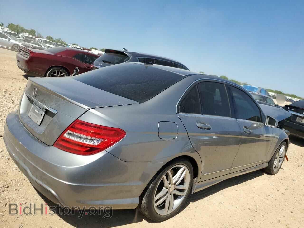 2014 MERCEDES-BENZ C-CLASS - VIN: WDDGF4HB0EA952059 - Фото 3