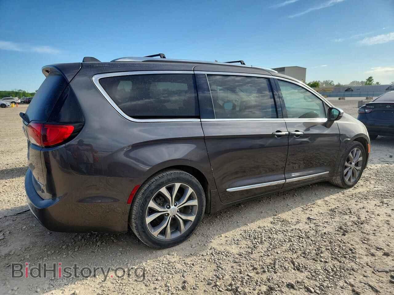 2017 CHRYSLER PACIFICA - VIN: 2C4RC1GG8HR734832 - Фото 3