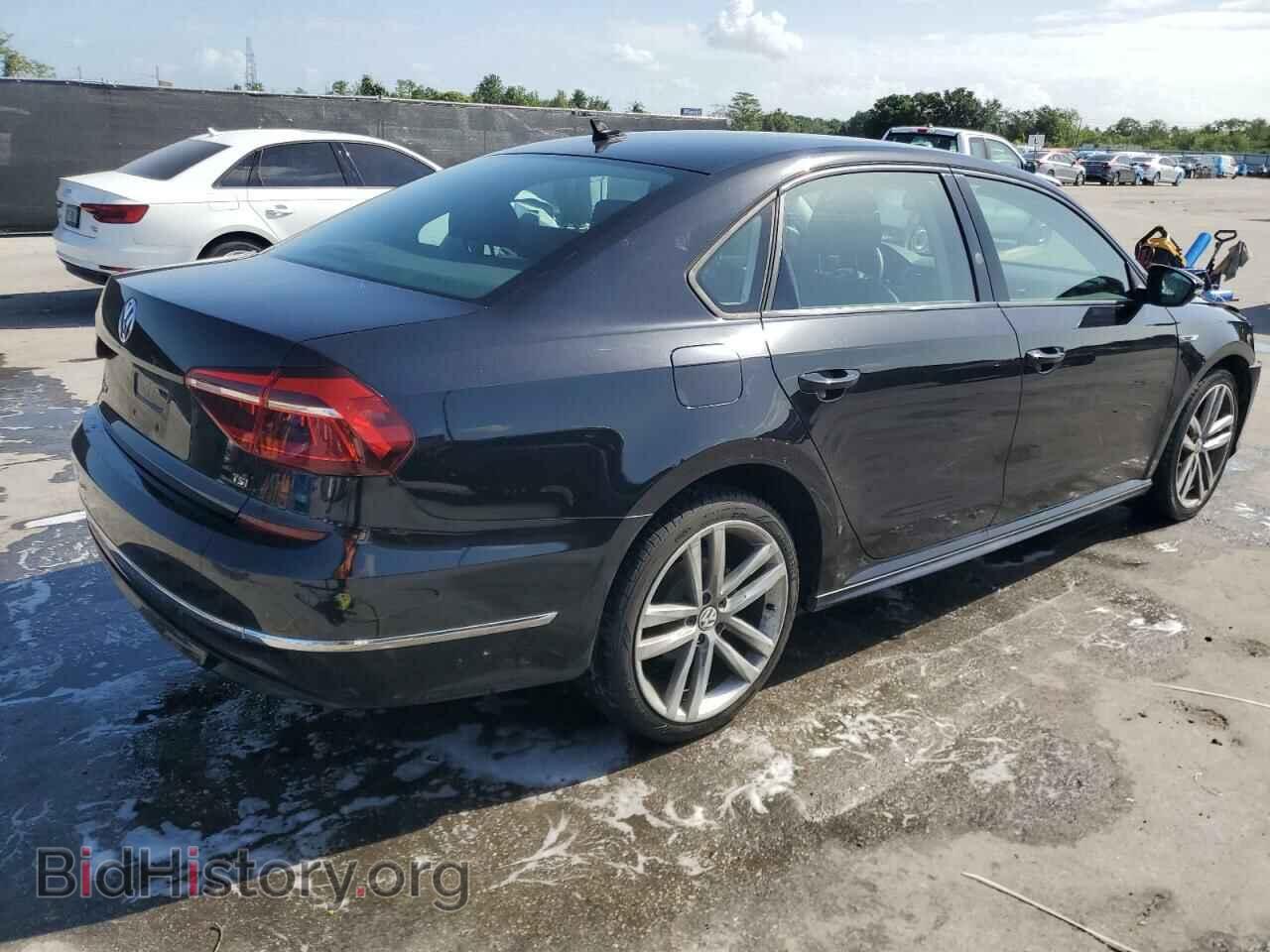 2018 VOLKSWAGEN PASSAT - VIN: 1VWAA7A39JC025320 - Фото 3