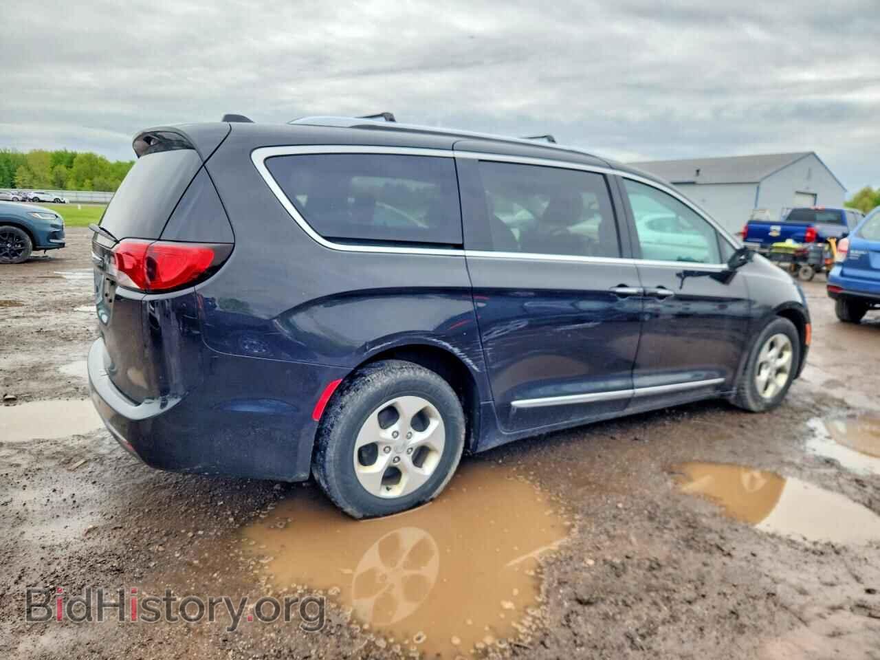 2017 CHRYSLER PACIFICA - VIN: 2C4RC1EG5HR757780 - Фото 3