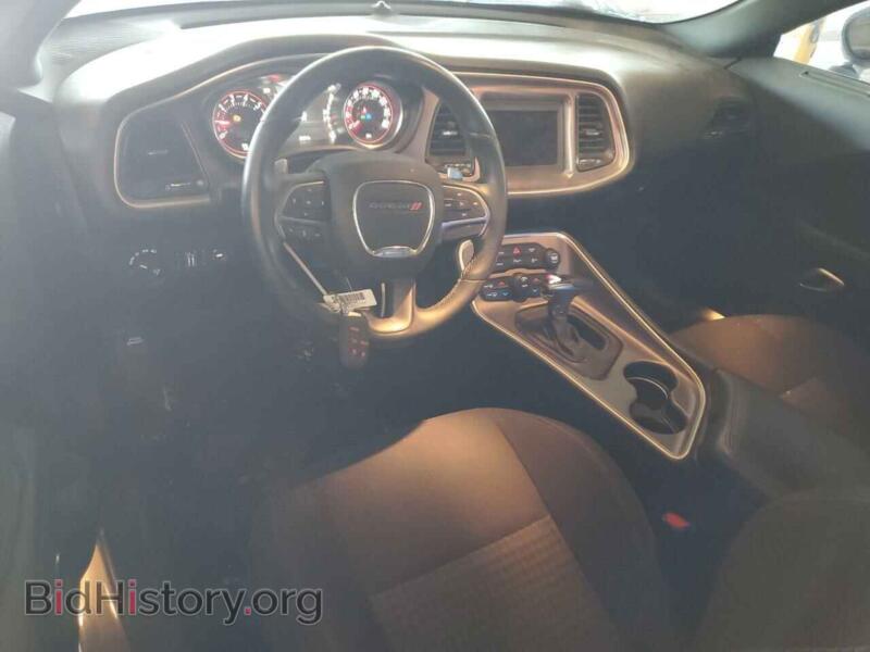 2019 Dodge CHALLENGER (VIN 2C3CDZJG6KH596543) — photo 8 of 13
