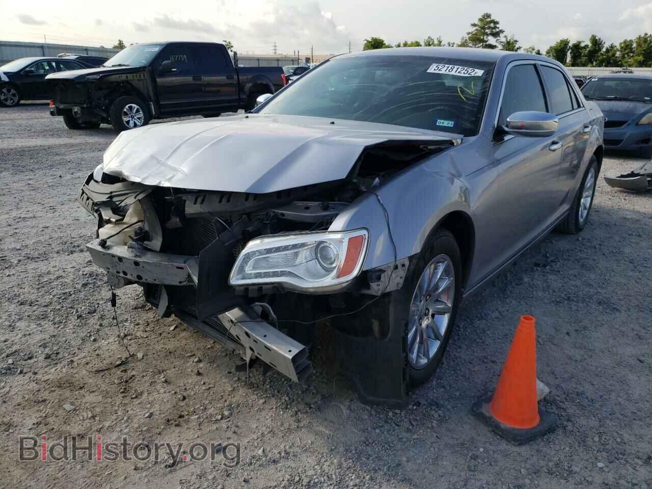 2011 CHRYSLER 300 - VIN: 2C3CA5CG3BH533771 - Фото 2