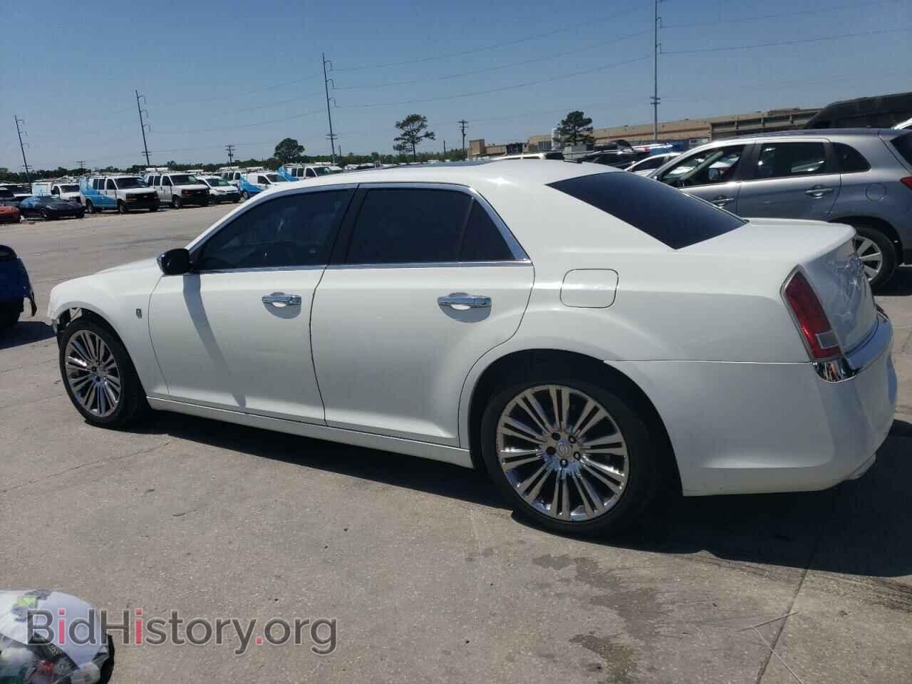 2013 CHRYSLER 300 - VIN: 2C3CCAAG9DH745597 - Фото 2