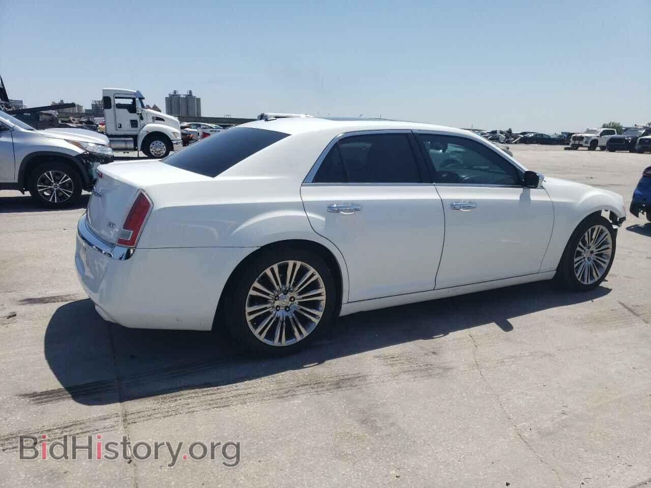 2013 CHRYSLER 300 - VIN: 2C3CCAAG9DH745597 - Фото 3