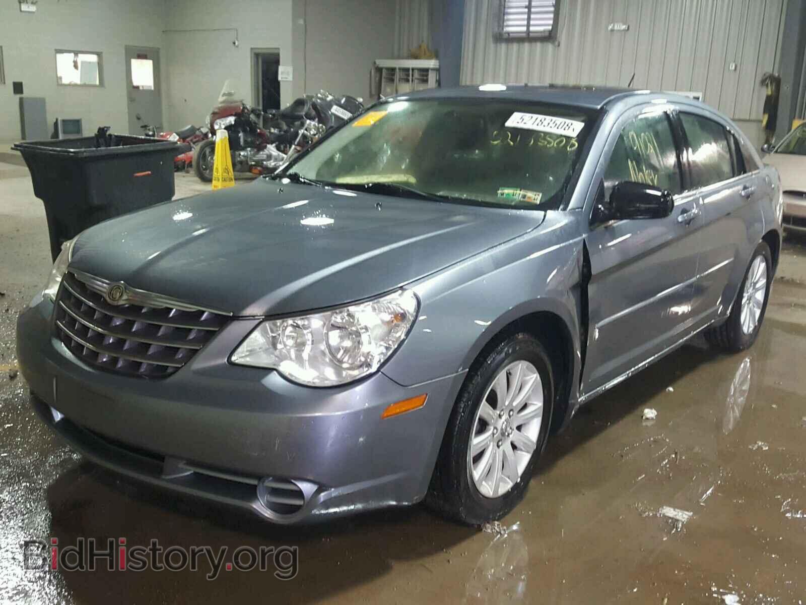 2010 CHRYSLER SEBRING - VIN: 1C3CC5FD0AN197045 - Фото 2