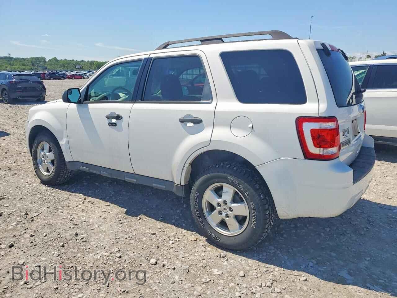 2011 FORD ESCAPE - VIN: 1FMCU0D73BKB74771 - Photo 2
