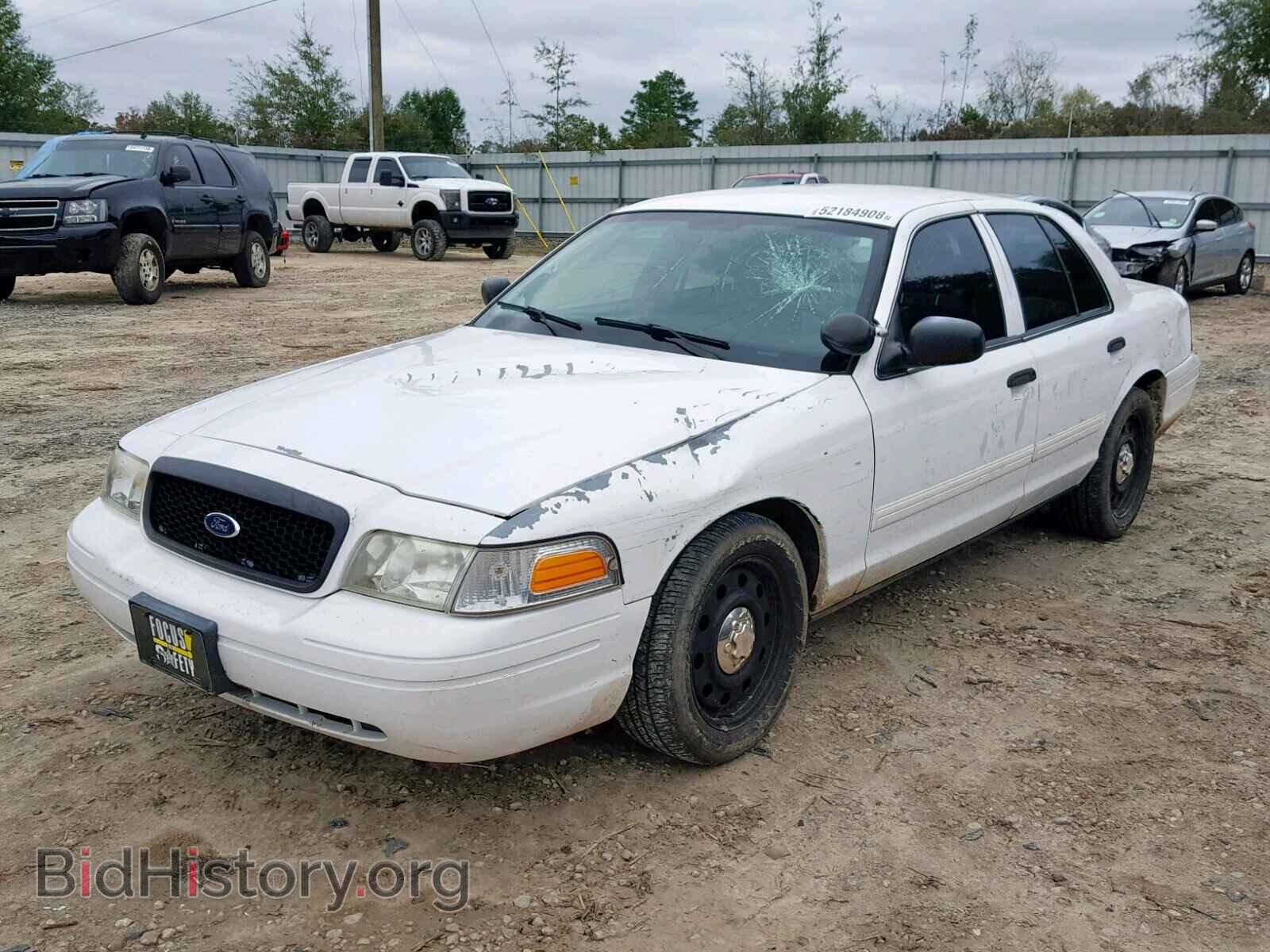 2011 FORD CROWN VIC - VIN: 2FABP7BV3BX128068 - Фото 2