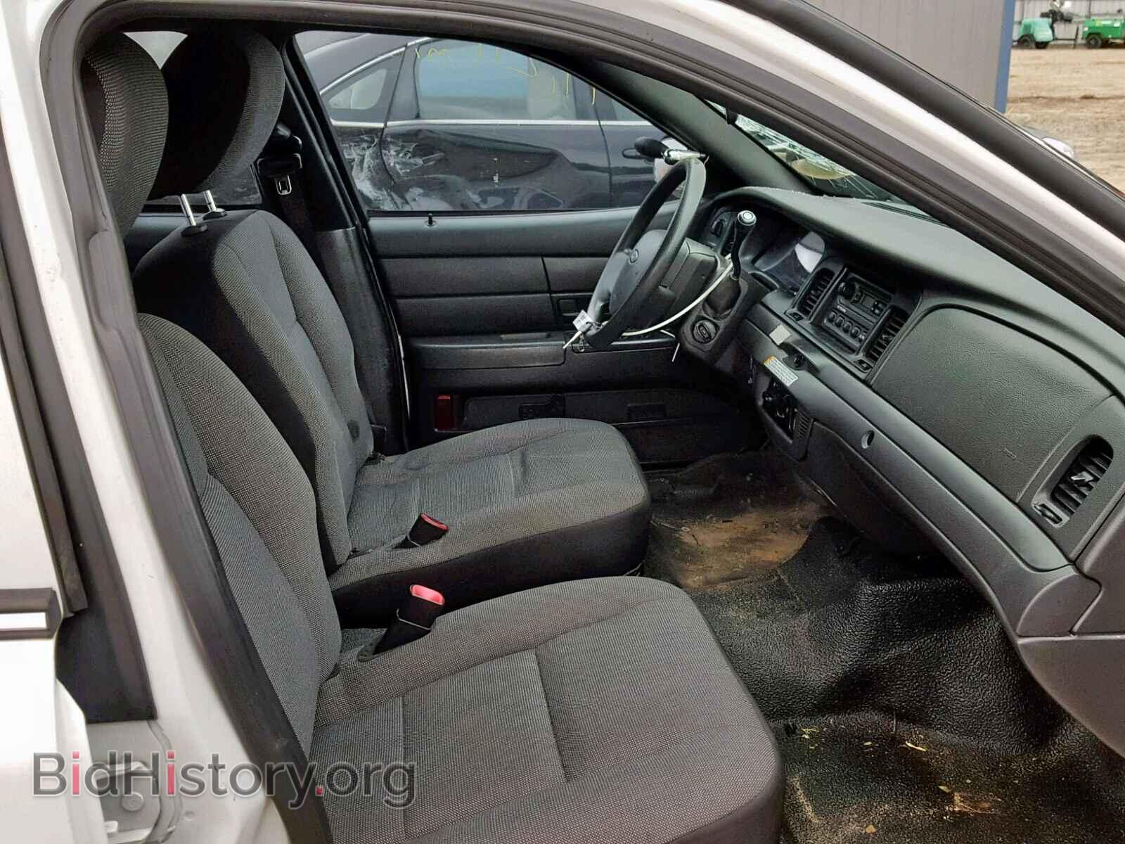 2011 FORD CROWN VIC - VIN: 2FABP7BV3BX128068 - Фото 5