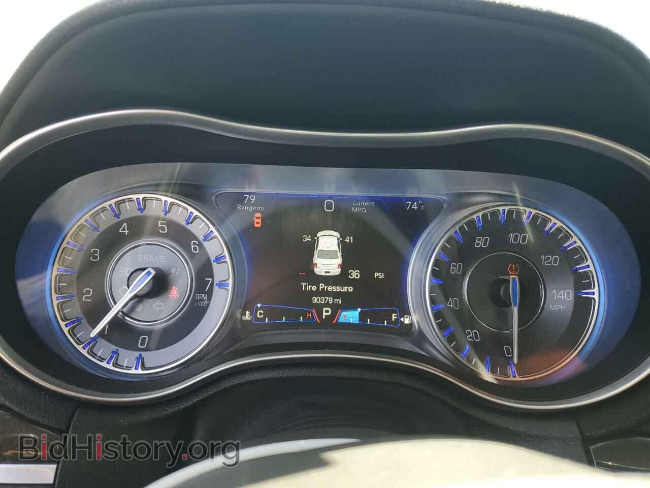 2016 CHRYSLER 300 - VIN: 2C3CCAEG3GH343430 - Фото 9