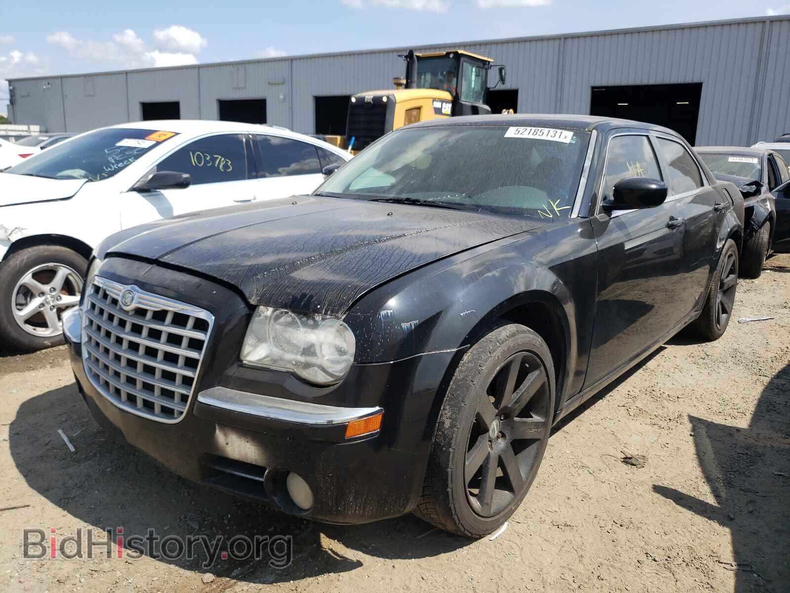 2010 CHRYSLER 300 - VIN: 2C3CA2CV6AH329669 - Фото 2