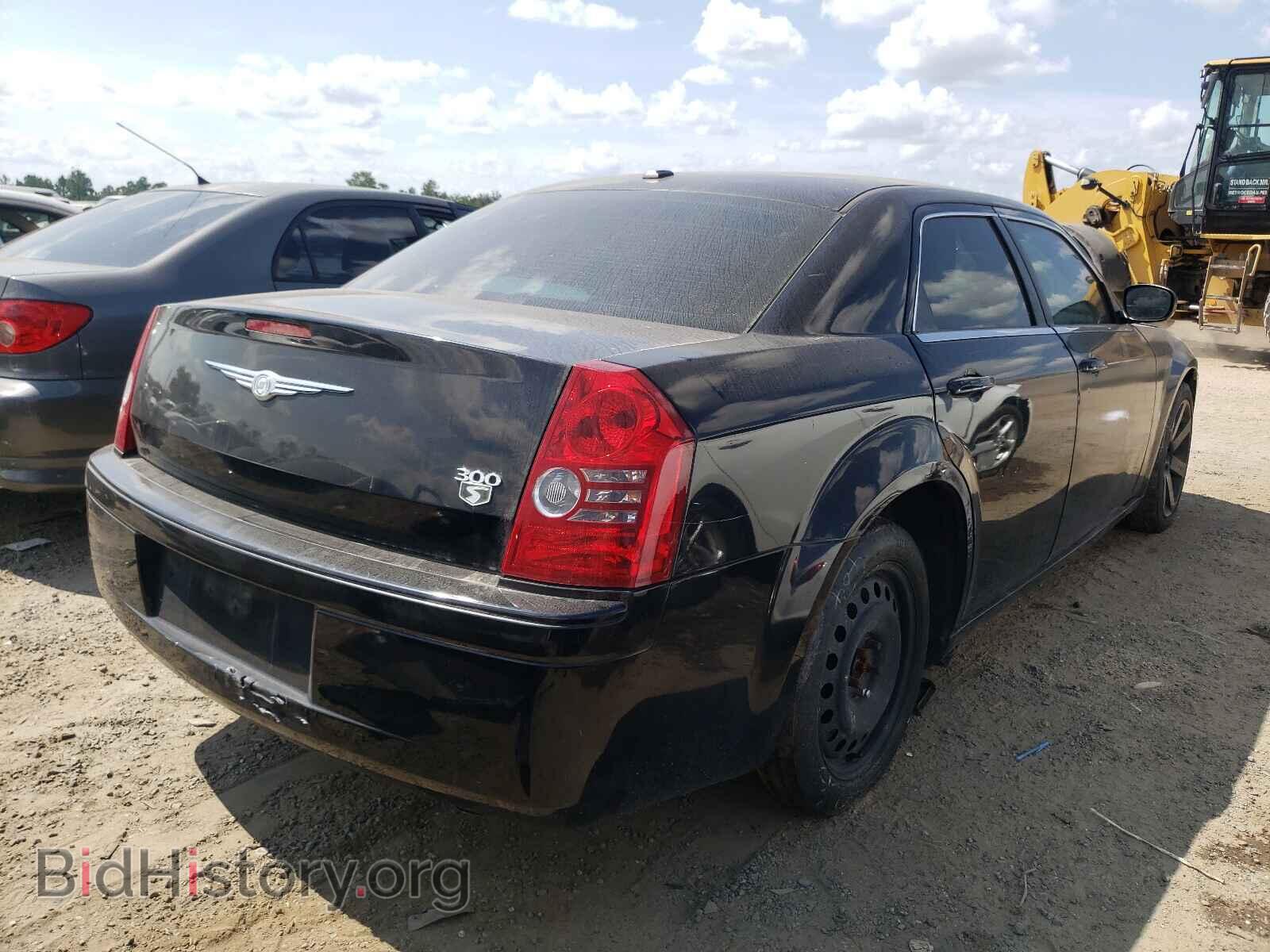2010 CHRYSLER 300 - VIN: 2C3CA2CV6AH329669 - Фото 4