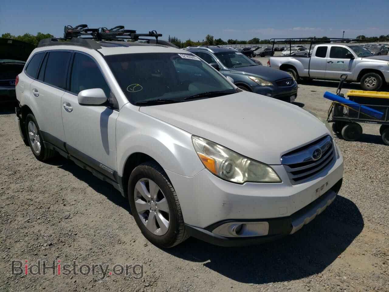 Photo 4S4BRBKC3B3314367 - SUBARU OUTBACK 2011