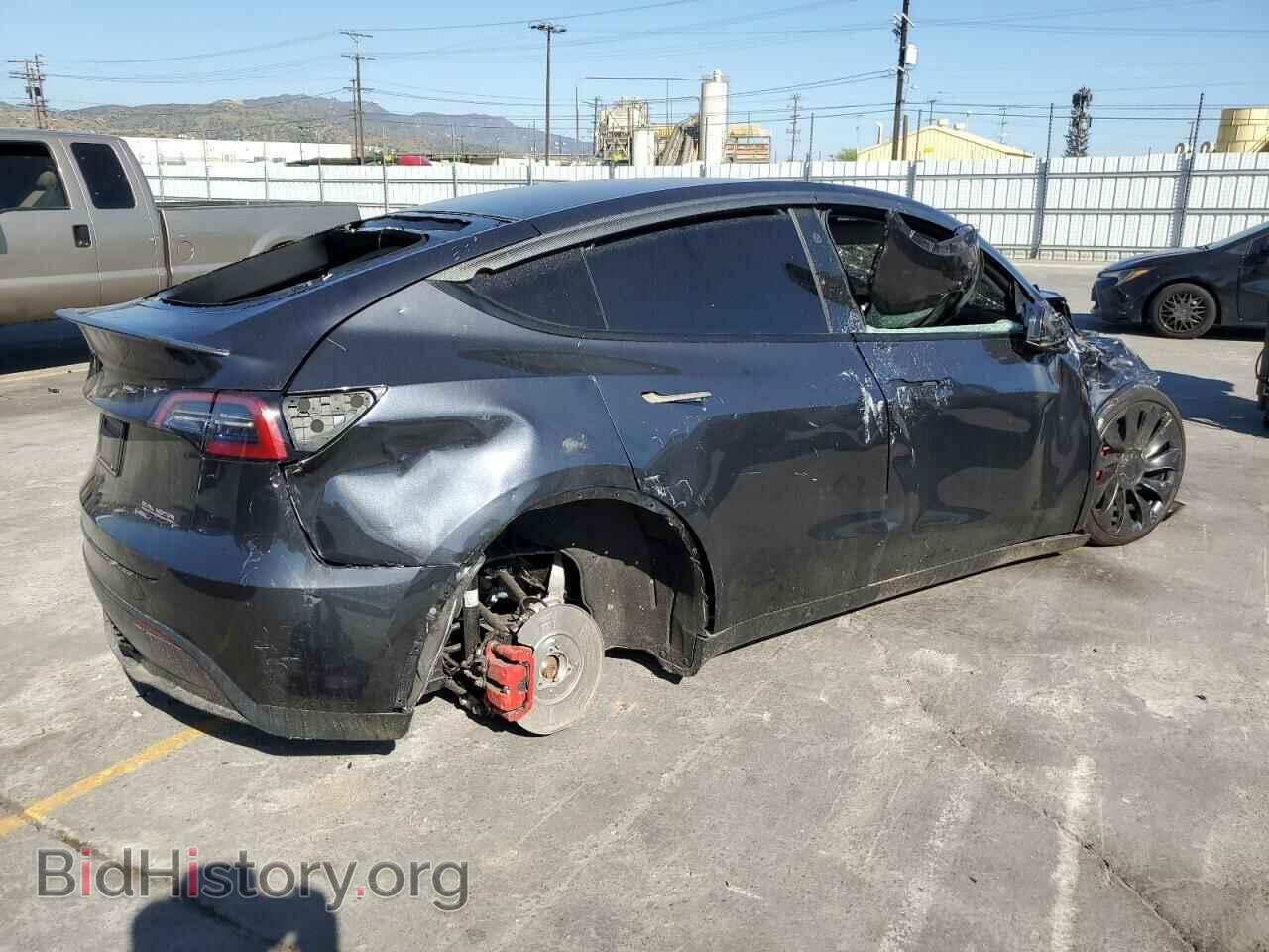 2024 TESLA MODEL Y - VIN: 7SAYGDEF9RF076837 - Photo 3