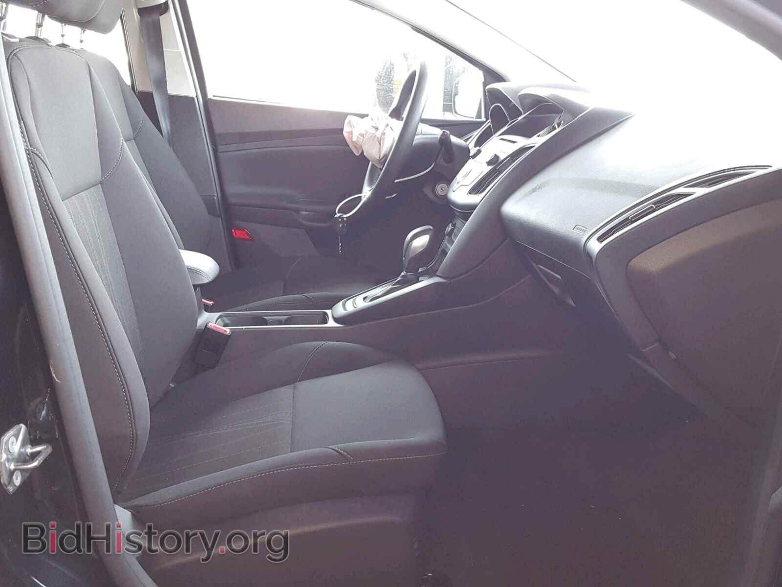2017 FORD FOCUS - VIN: 1FADP3K22HL327464 - Photo 5