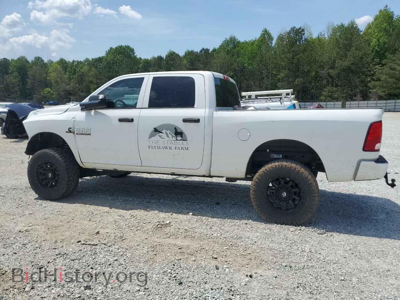 2017 RAM All Models - VIN: 3C6UR5CL4HG753409 - Фото 2