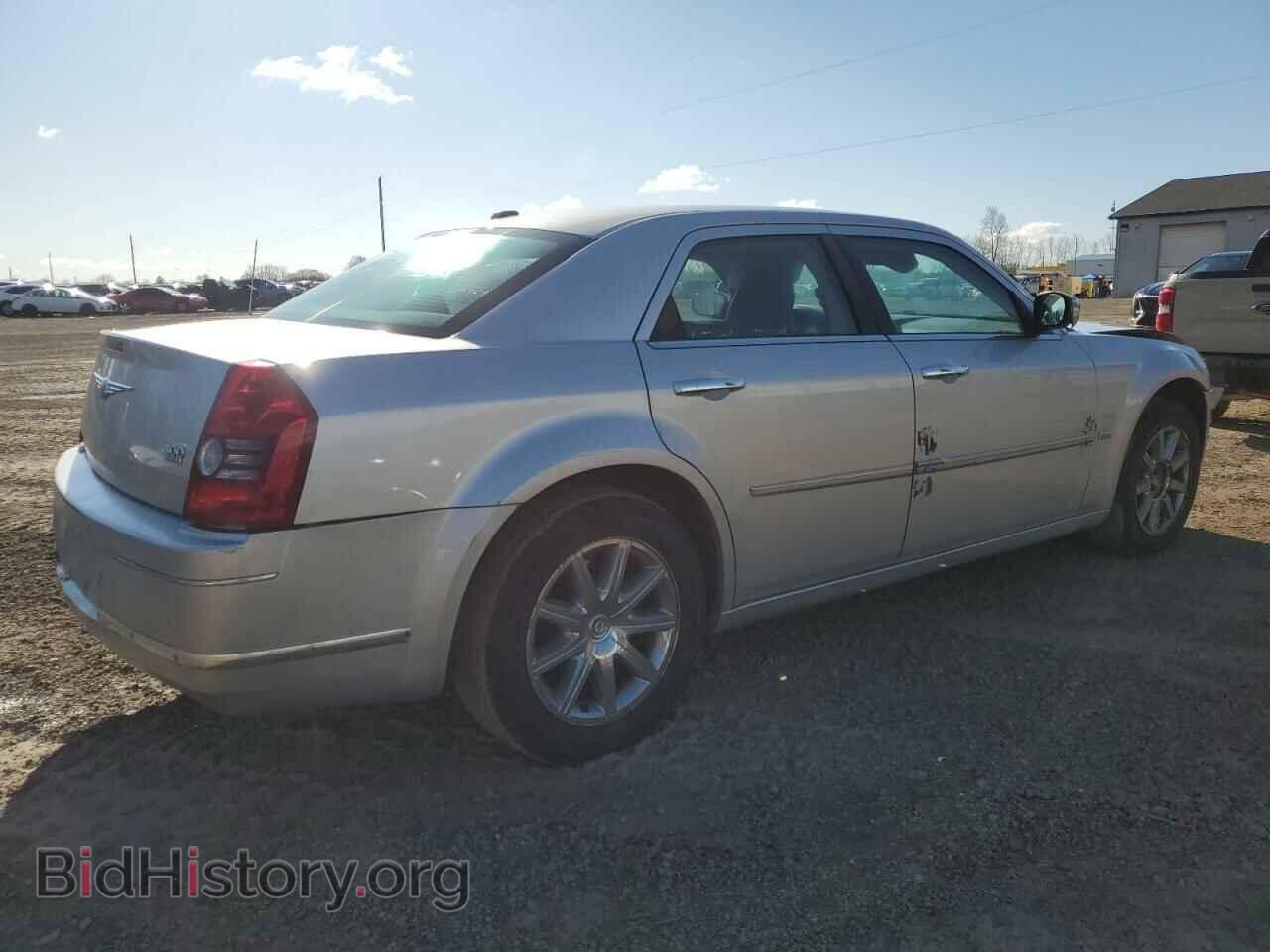 2010 CHRYSLER 300 - VIN: 2C3CA5CVXAH328817 - Фото 3