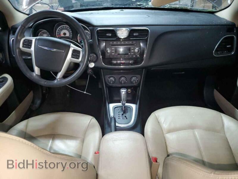 2013 Chrysler 200 (VIN 1C3CCBCG1DN539992) — photo 8 of 14