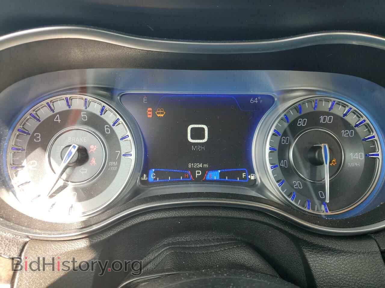 2019 CHRYSLER 300 - VIN: 2C3CCAEG4KH609787 - Фото 9