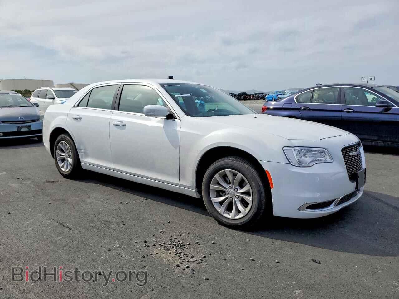 2015 CHRYSLER 300 - VIN: 2C3CCAAG2FH779741 - Фото 4