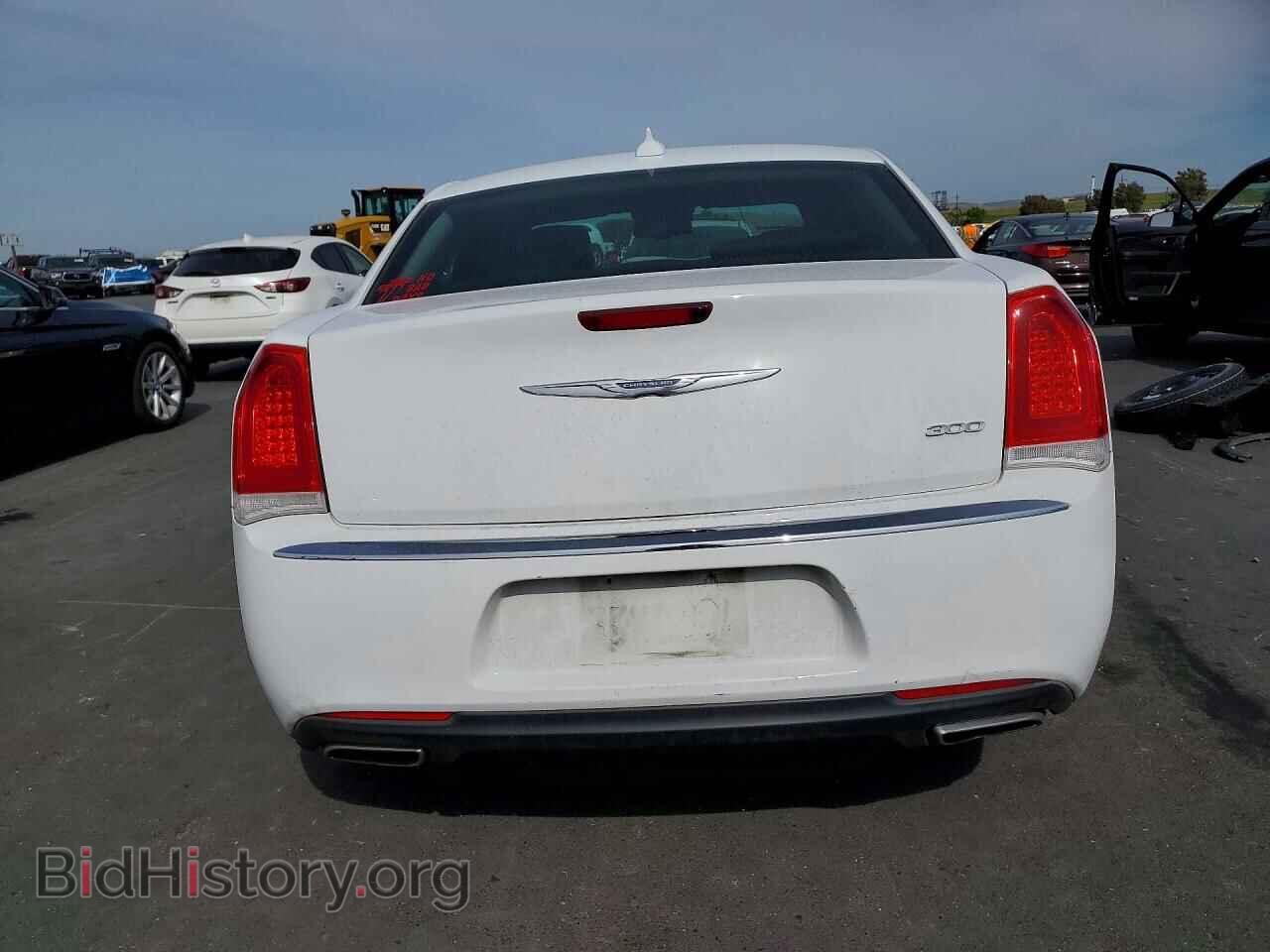 2015 CHRYSLER 300 - VIN: 2C3CCAAG2FH779741 - Фото 6
